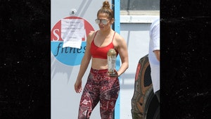 Jennifer Lopez and Alex Rodriguez Squeeze in Gym Workout Before FL Lockdown