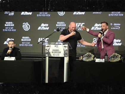 092018_mcgregor_khabib_presser_primary_v2