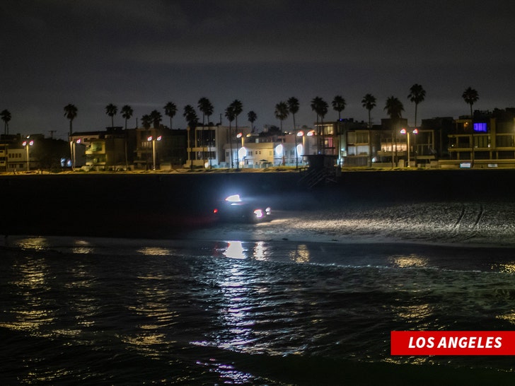 california TSUNAMI watch getty