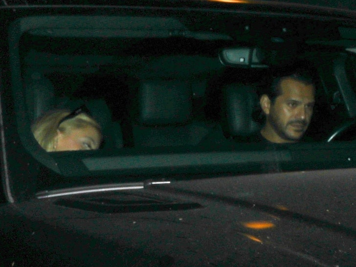 sydney-sweeney-backgrid-1