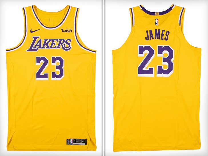 Rare Kobe & LeBron Lakers Jerseys Hit Auction, Could Fetch Over $100K  Apiece!