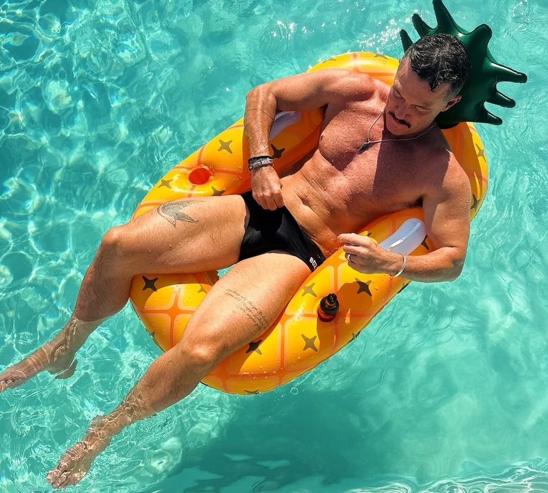 Luke Evans Shirtless Shots 2