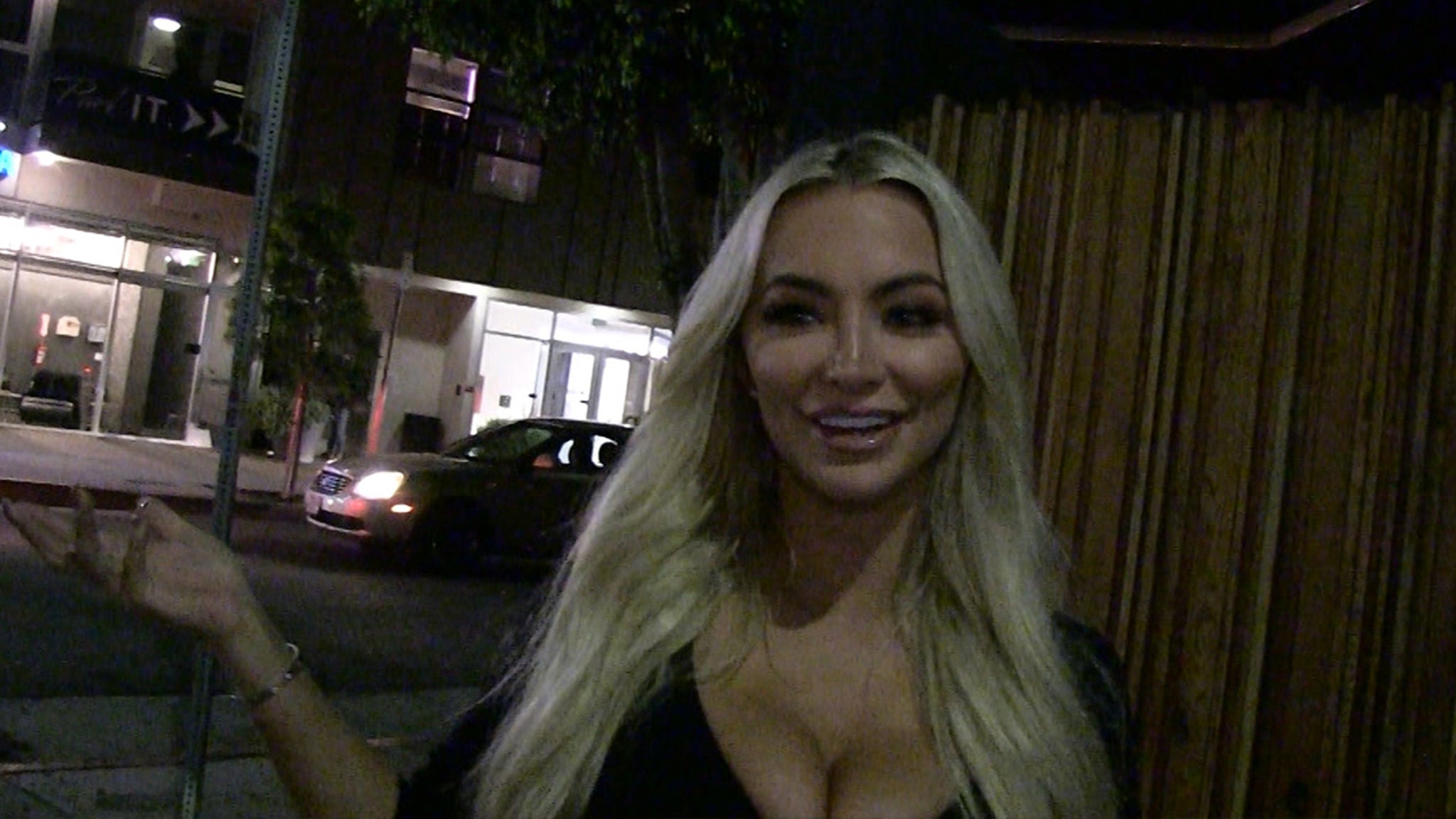 Lindsey Pelas Says She's Gonna Be A Sexy Caddie At Masters (VIDEO)