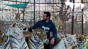 ryan-easley-Facebook-Growler-Pines-Tiger-Preserve-1