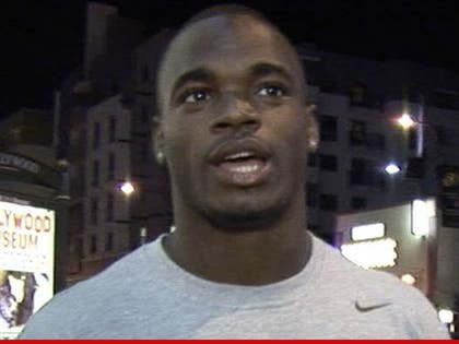 1118-adrian-peterson-tmz-01