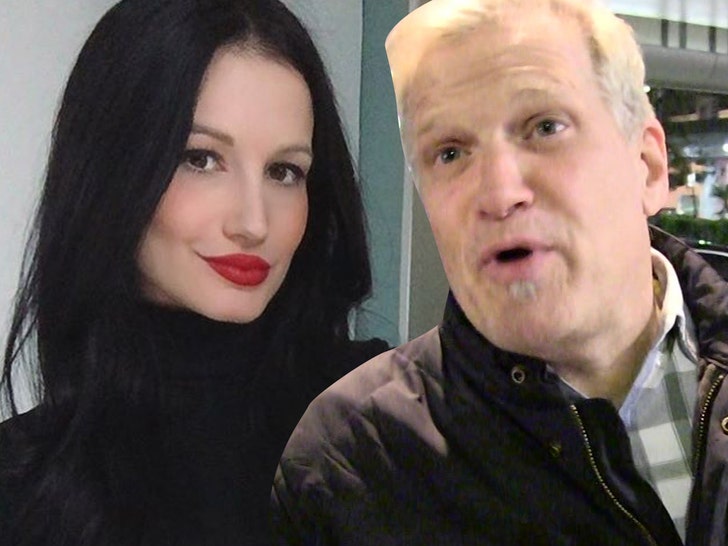 Scarlett Johansson&rsquo;s Mother &ndash; Dealing with Money Problems Since ScarJo