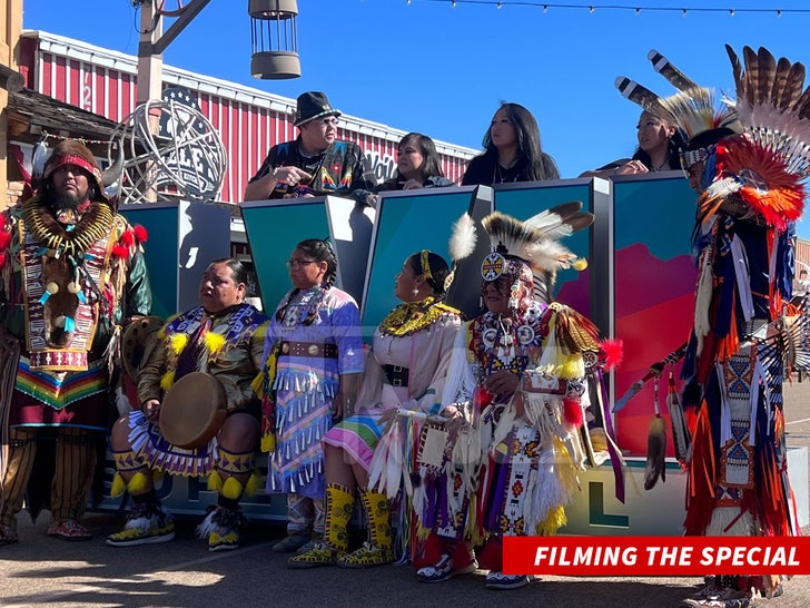 Le propriétaire du magasin de Scottsdale se moque des Amérindiens lors du tournage promotionnel ESPN SB