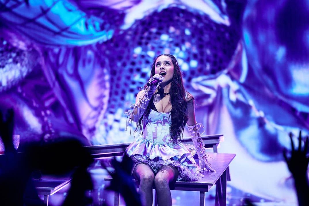 1116-Olivia-Rodrigo’s-Performance-Photos0008