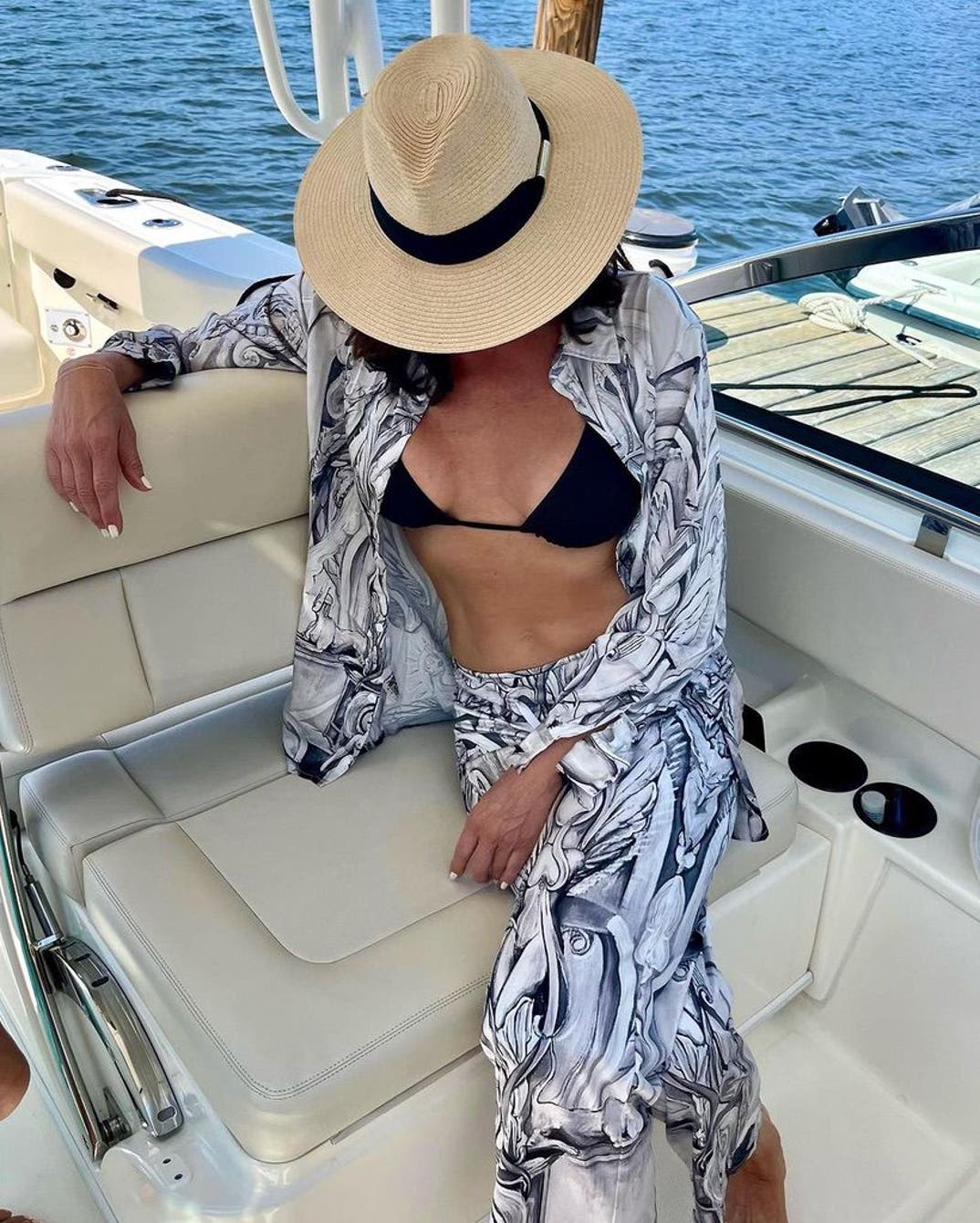 1003 Luann de Lesseps Bikini Snaps  32