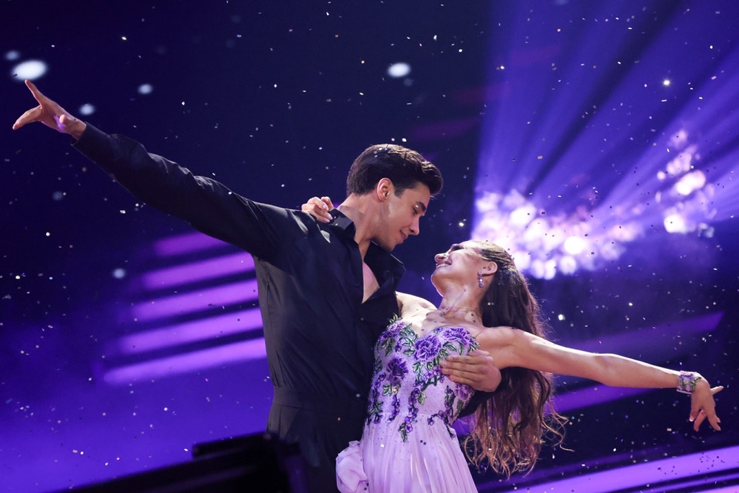 Ekaterina Leonova and Diego Pooth perform on stage