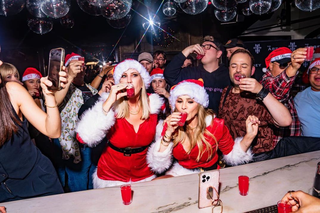 Tamra Judge Vicki Gunvalson Reunite TMZ Tour 9