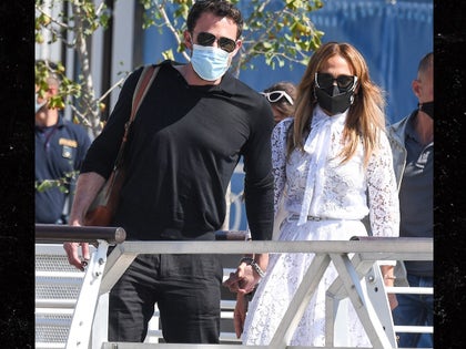 0909-Ben Affleck Jennifer Lopez Venice-International-Film-Festival-primary