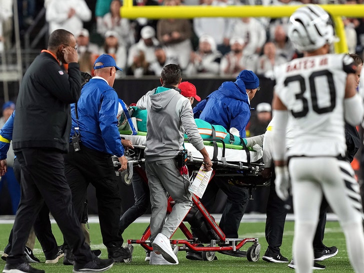 Tua Tagovailoa injury