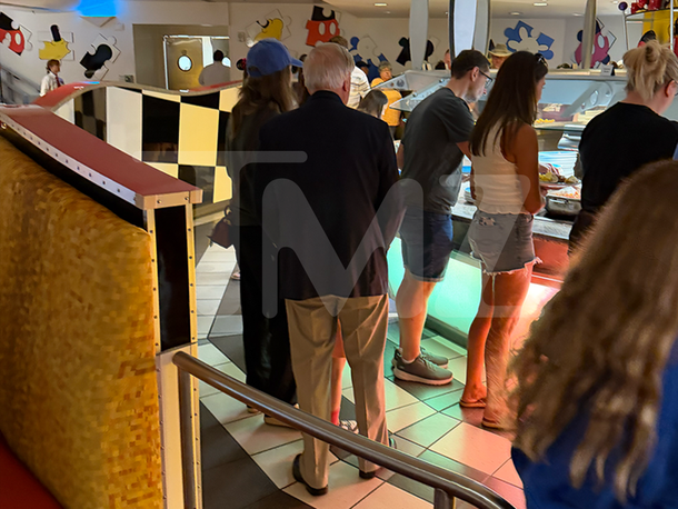 Lindsey Graham Handout WM 2