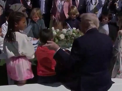 donald-trump-signing-primary-04-06-2026