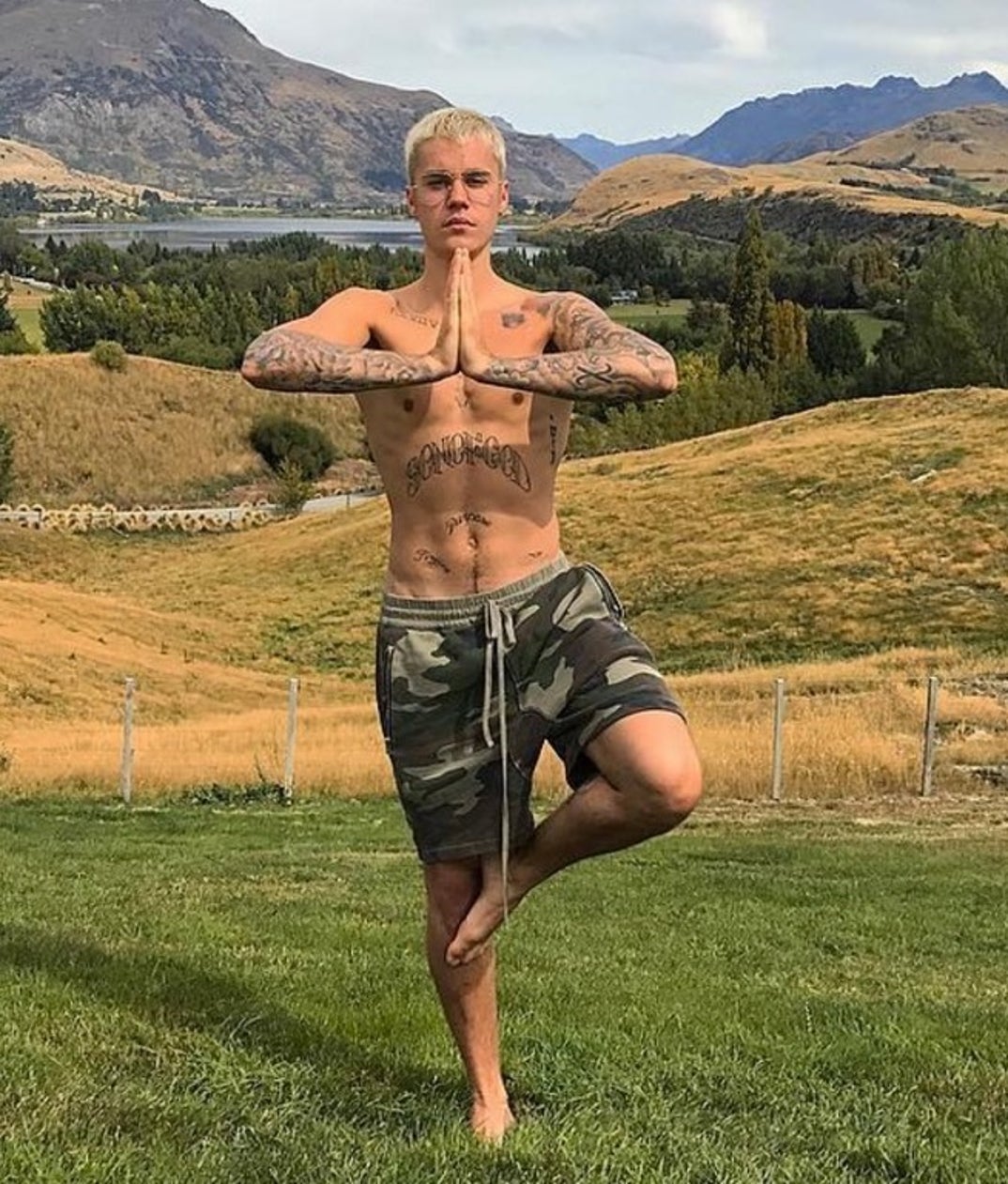 justin bieber shirless photos 00