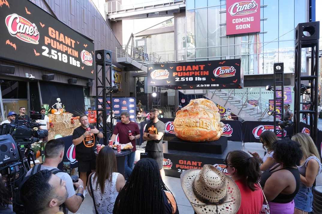 Cane's Unveiling Giant Pumpkin 17