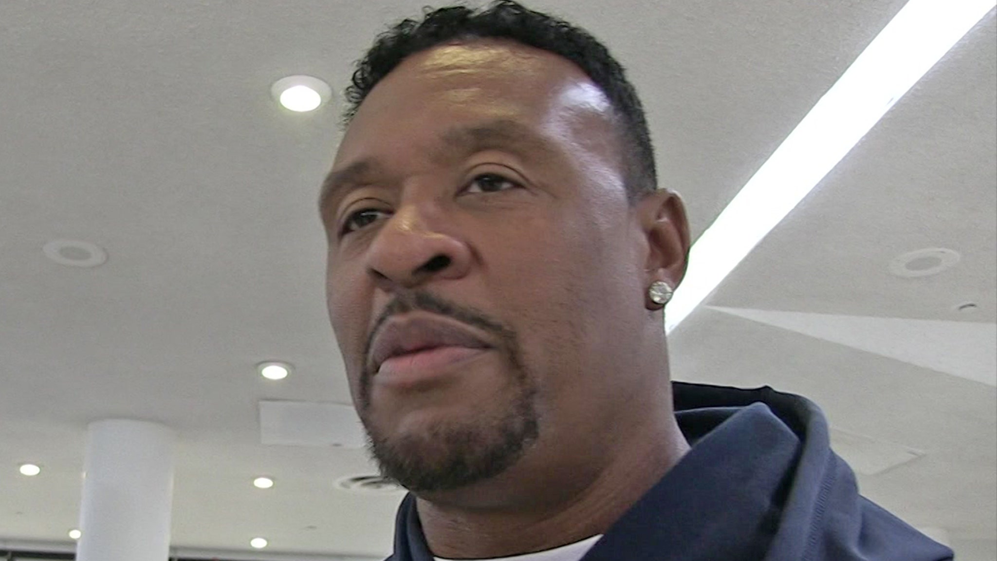 Ex-NFL Star Willie McGinest Arrested In L.A.