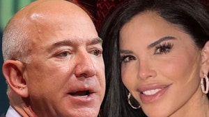 Jeff Bezos Slams Media for False Lauren Sanchez Wedding Story