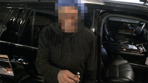 121925_samuel_l_jackson_guess_who_kal_blur