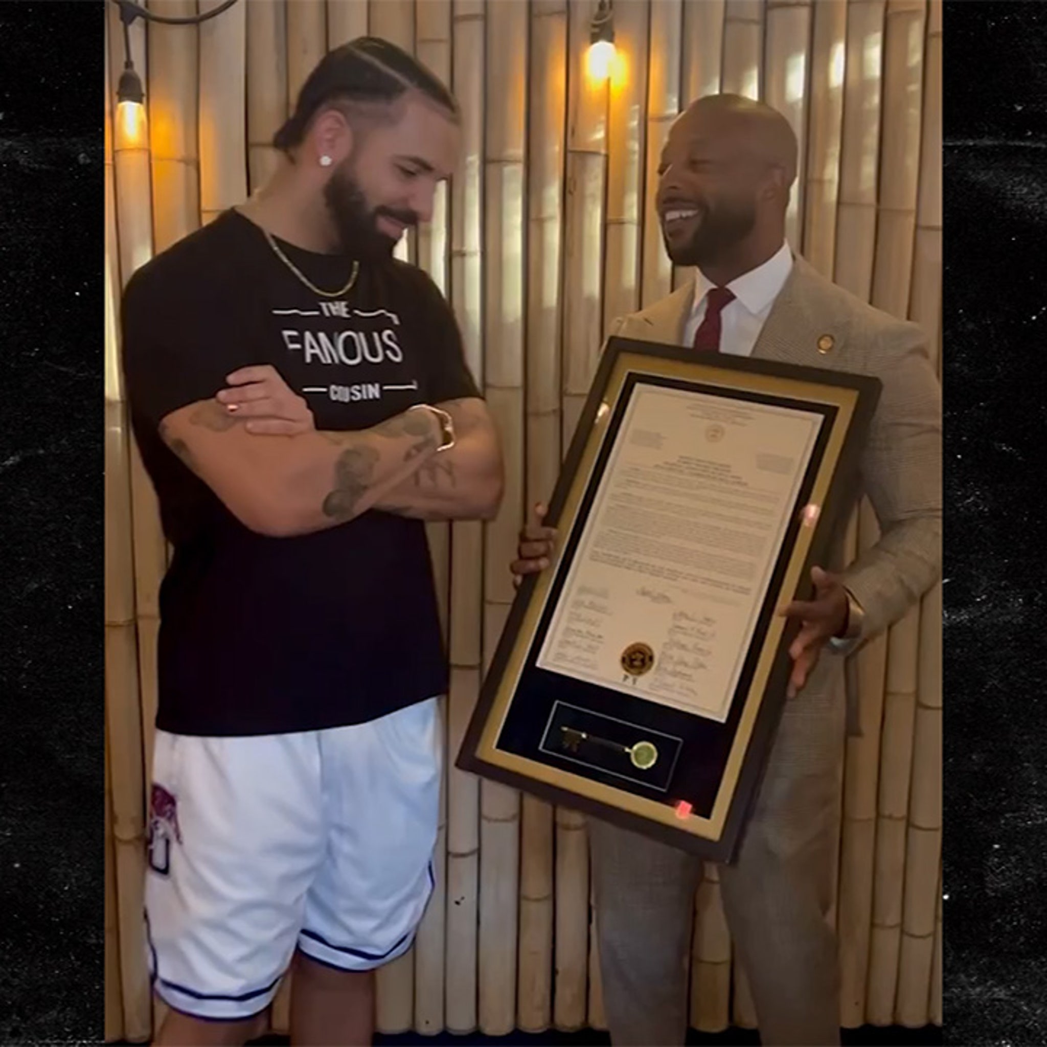 Drake Receives Key To Memphis After Rescheduling Tour Stop