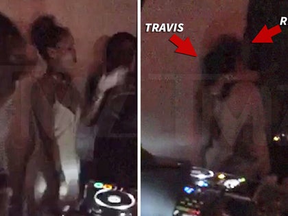 091115_rihanna_travis