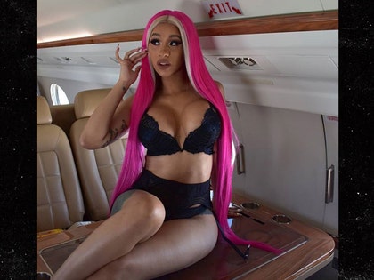 0825-cardi-b-body-instagram