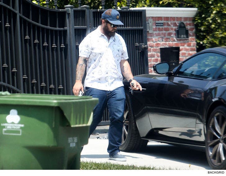 Jack Osbourne Shows Up at Estranged Wife's House Days After :: 0805-jack-osbourne-backgrid-3