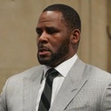 Feds recommend R. Kelly be sentenced to more than 25 years in prison for sex crimes