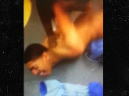 110913_anthony_davis_primary