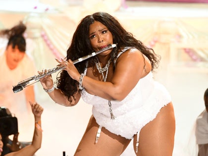 1211-lizzo-performance-footer