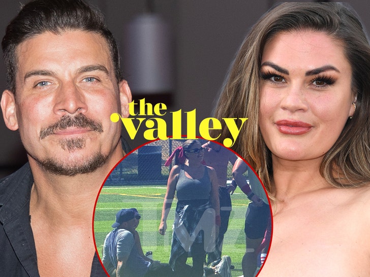 Jax Taylor And Brittany Cartwright Keep Distance on ‘Valley’ Set Post-Divorce News