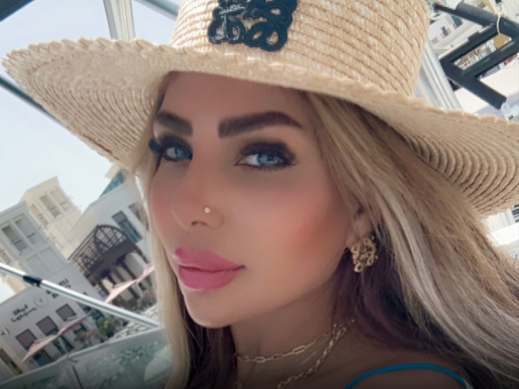 main-Sarah-Khalifa-ig-2