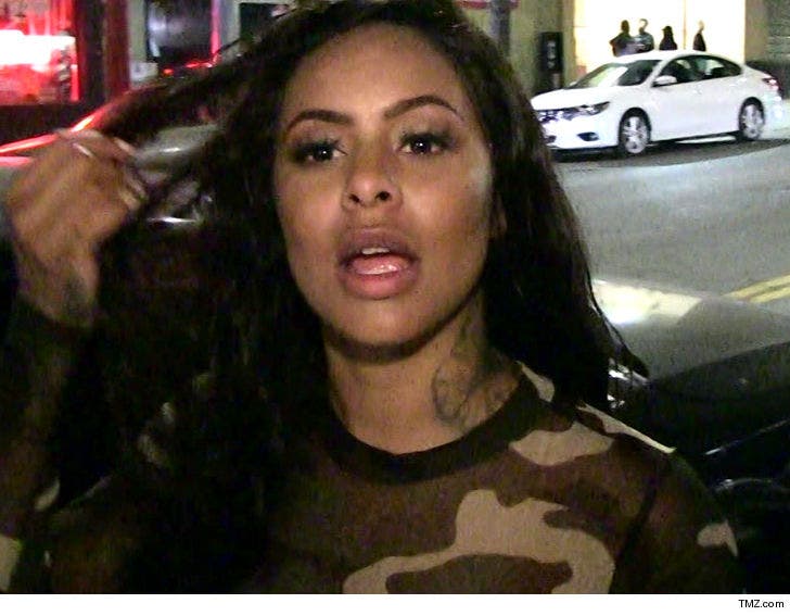 Alexis Skyy Carried Out Of Super Bowl Party After People Thought 