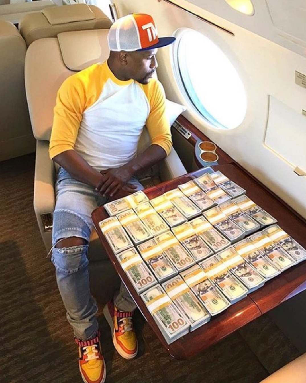 floyd_mayweather_living_large_photos8