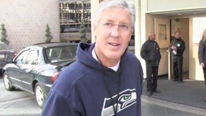 0105_pete_carroll_still