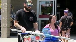 Jenelle Evans Standing by Her Husband for Home Improvement Shopping Trip