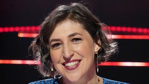 'Jeopardy!' Accommodating Mayim Bialik's Schedule, Still Wants Her Full-Time