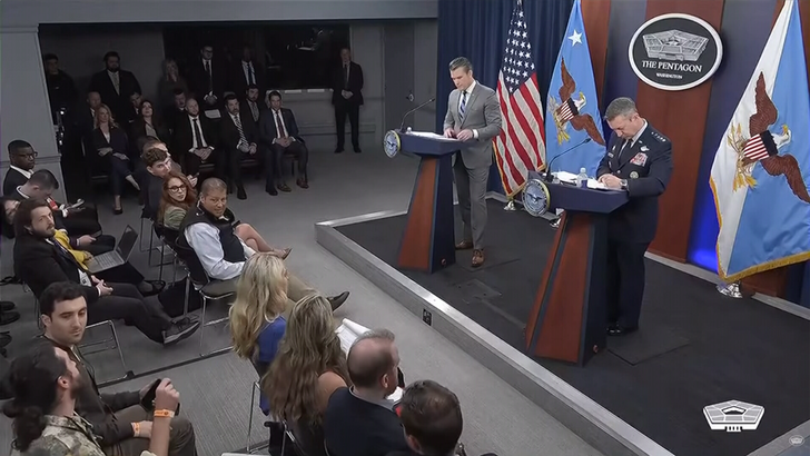 042426_tmz_dc_hegseth_kal V2