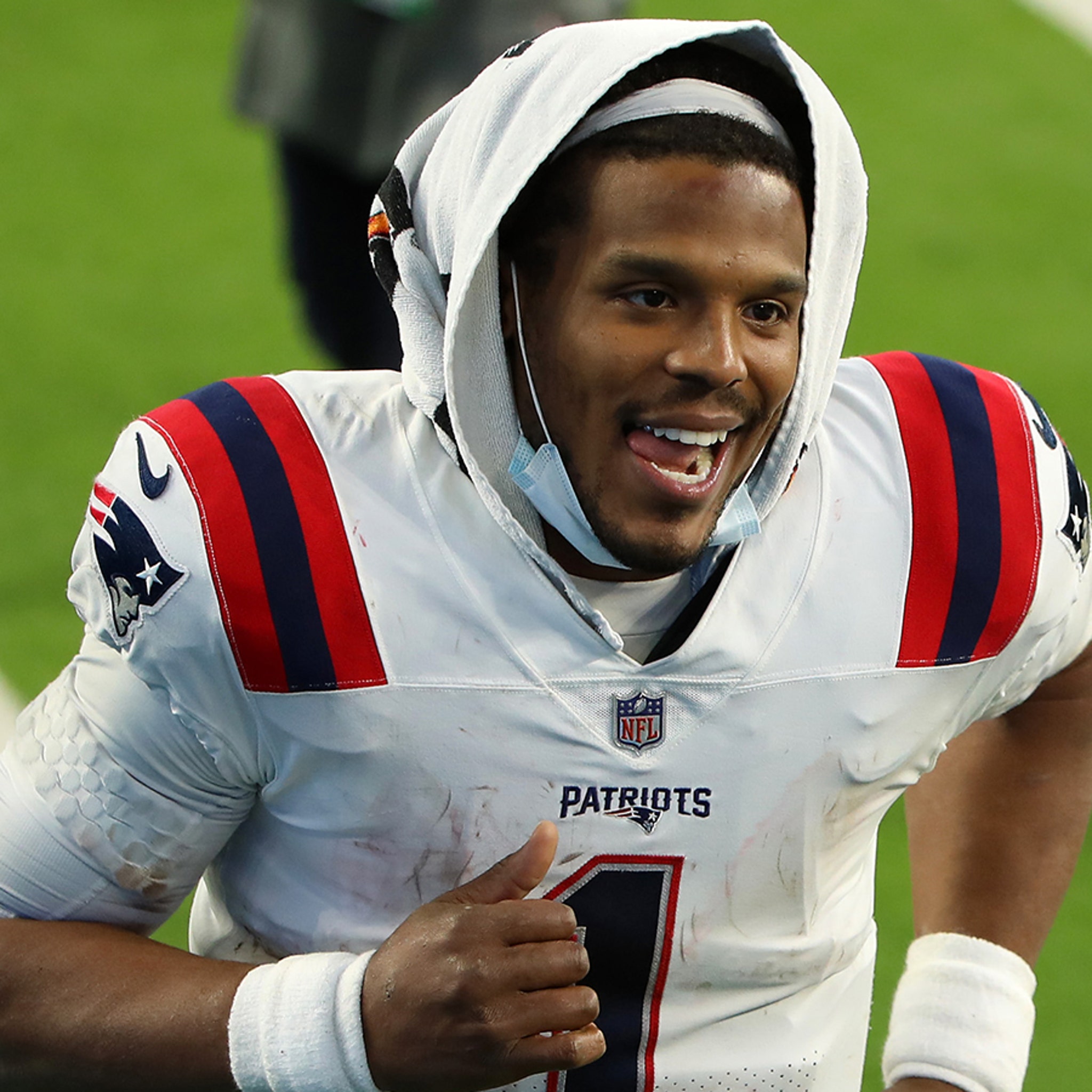 Patriots QB Cam Newton loves being able to feed off the crowd once again