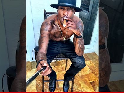 1225-ocho-cinco-cigar-INSTAGRAM-01