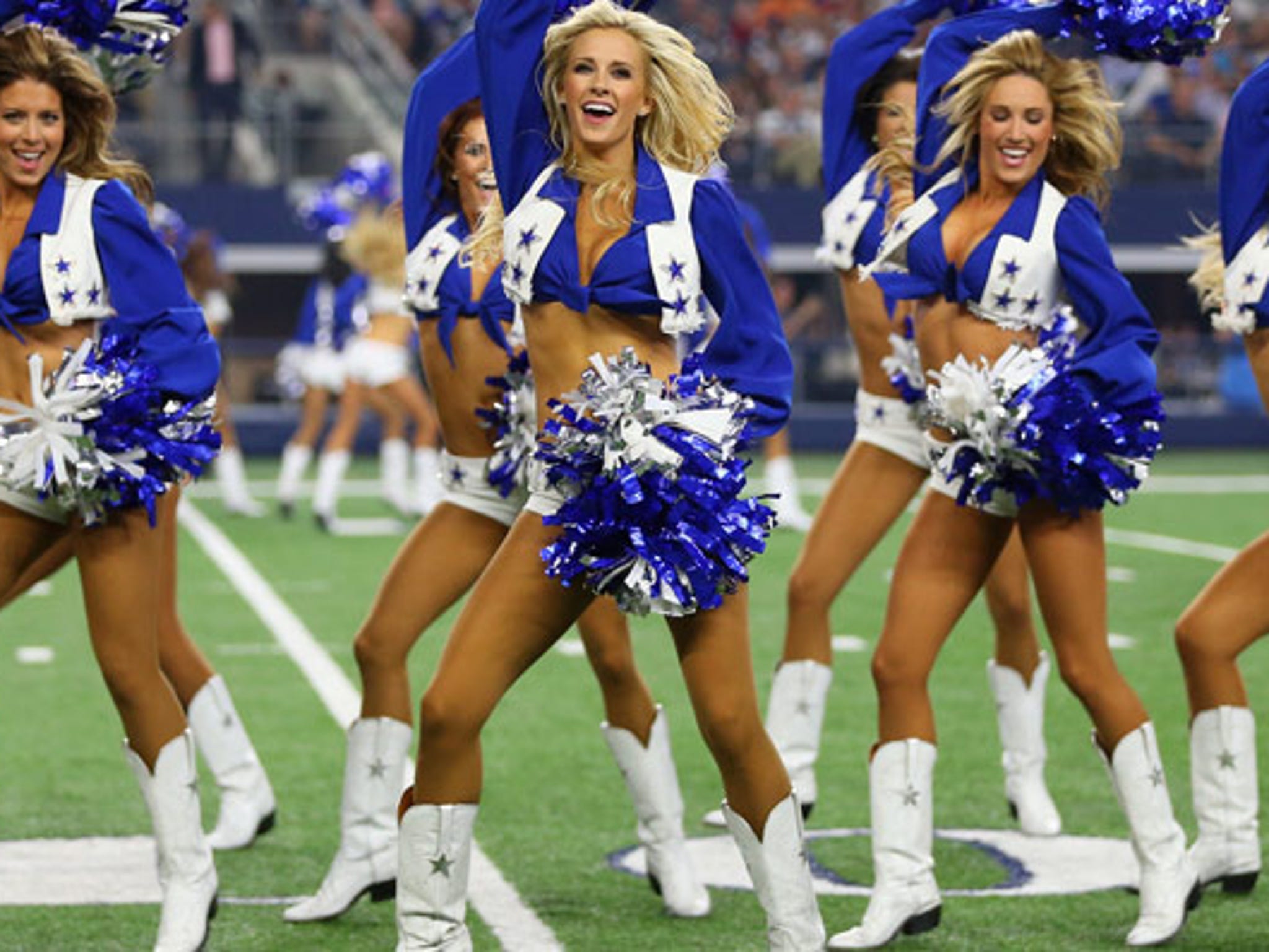 10 Hottest NFL Cheerleaders September 2015