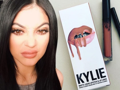 1211_kylie_jenner_lipstick_instagram