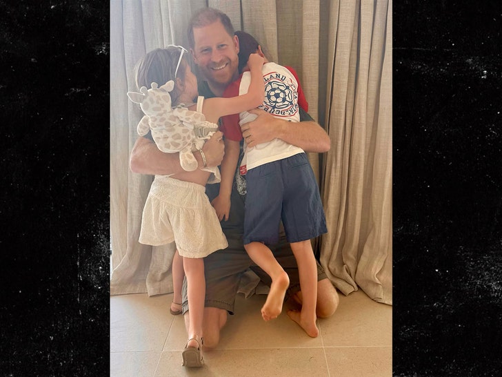 prince harry meghan markle and kids insta 1
