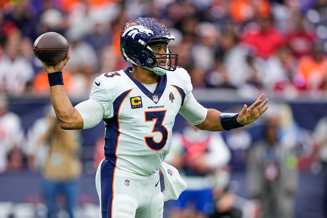 Russell Wilson photos 5