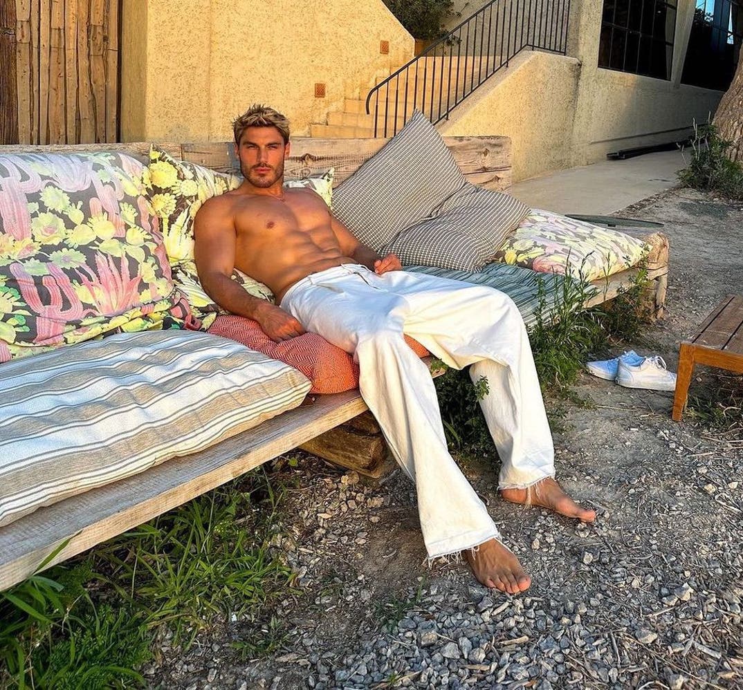0613 Chris Appleton Shirtless Shots 16