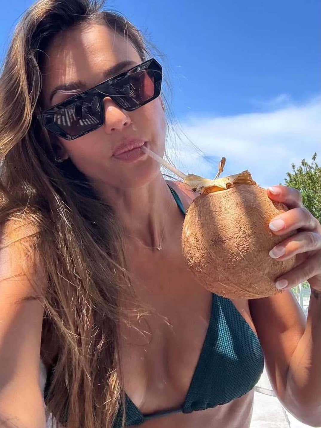 Jessica Alba Hot Shots0011