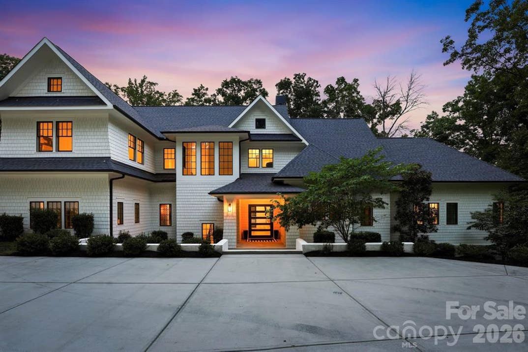 DJ Moore Charloote Home For Sale 31