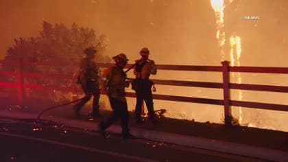 121024_malibu_fires_1941768