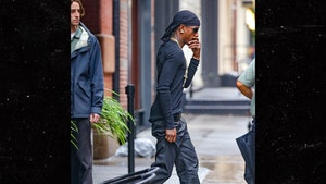 main-Travis-Scott-backgrid-1